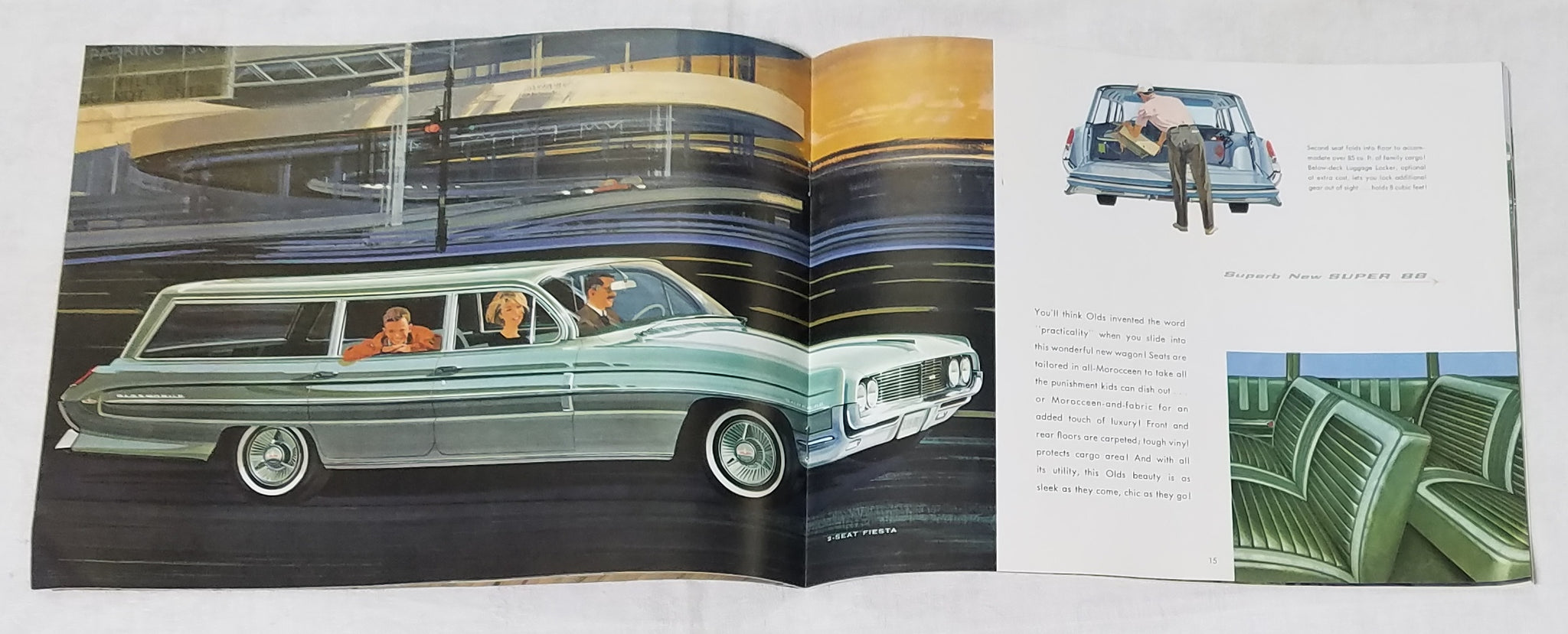 VINTAGE 1962 OLDSMOBILE DEALER BROCHURE CATALOG-STARFIRE-OLDS